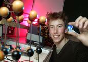 Berechnungen und Versuche an einer selbst gebauten Apparatur zur Diamantsynthese