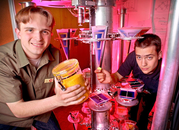 Individuelle Massenproduktion am Beispiel der Entwicklung und Steuerung eines mechatronischen Systems