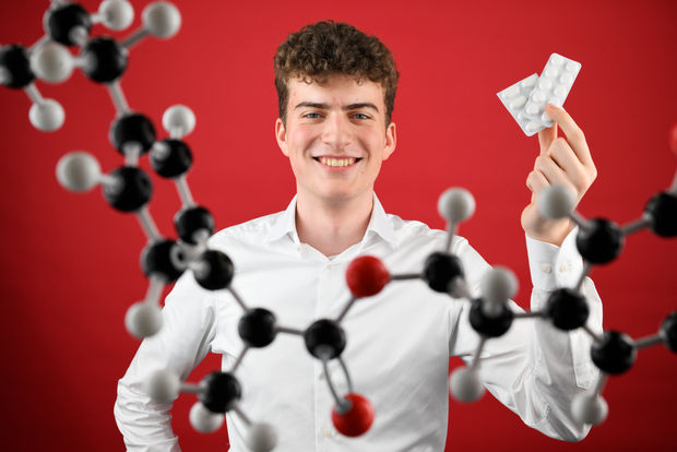 Ibuprofen mit gastrointestinaler Verträglichkeit: Prodrug-Design und Wirkstoffmodellierung