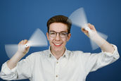Untersuchung des Zusammenhangs von Form und Auftrieb eines Propellers in Luft