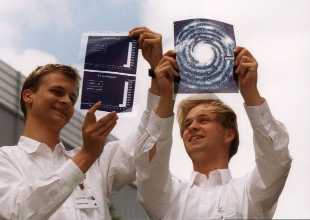 Auswirkung der Neutrinomasse auf die Entwicklung des Universums